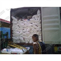 מכונה ואבקת כביסה ידנית